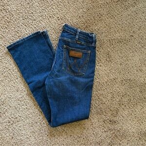 Women’s Wrangler Retro High Rise Slim Boot Jeans